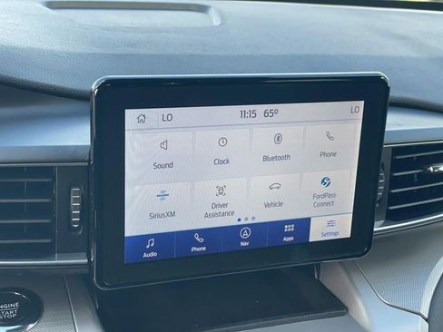 Used 2022 Ford Explorer XLT w/ Equipment Group 202A image 12