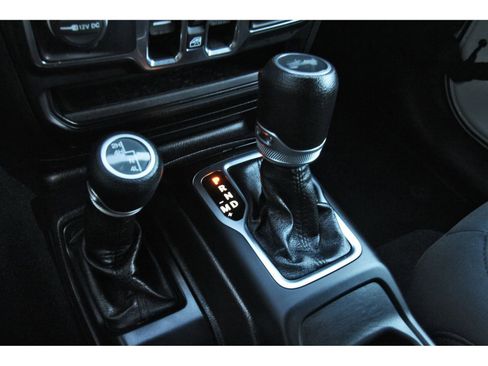 Used 2020 Jeep Wrangler Unlimited Sport image 28