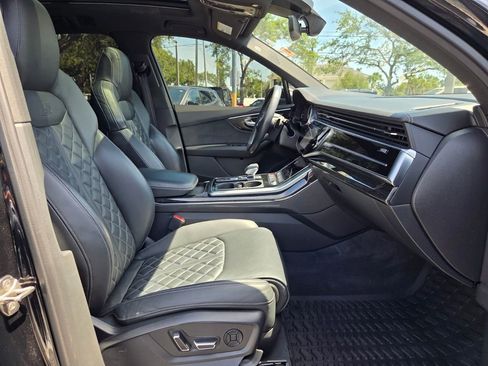 Used 2020 Audi SQ7 Premium Plus w/ Driver Assistance Package AWD/4WD image 21