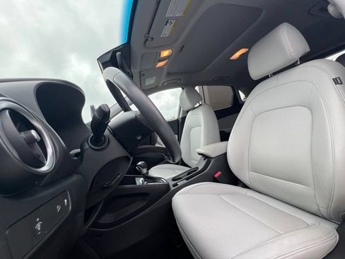 Certified 2022 Hyundai Kona Limited AWD/4WD image 16