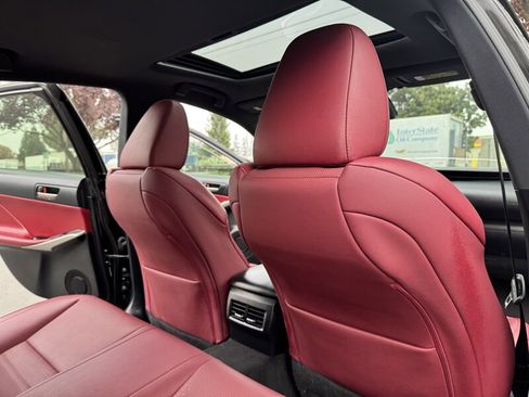 Used 2019 Lexus IS 300 F Sport image 36