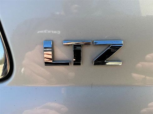 Used 2015 Chevrolet Tahoe LTZ RWD image 23