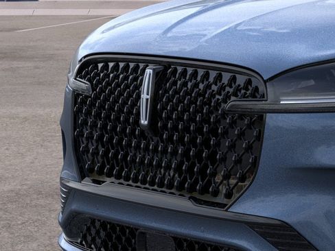 New 2026 Lincoln Aviator Reserve w/ Jet Appearance Package AWD/4WD image 17