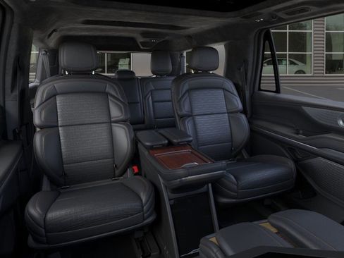 New 2025 Lincoln Navigator L Black Label image 11