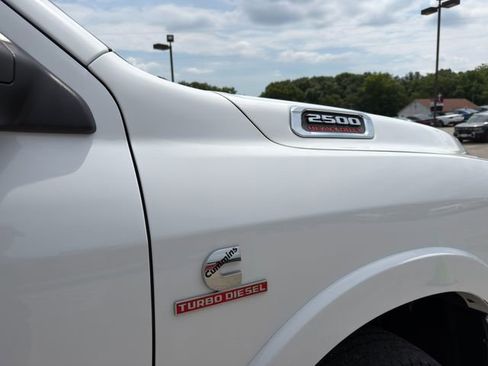 Used 2021 RAM 2500 Laramie AWD/4WD image 9