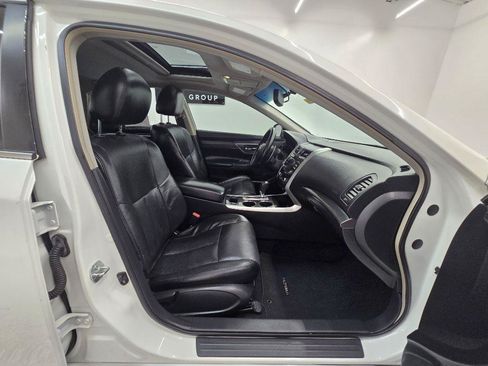 Used 2013 Nissan Altima 3.5 SL FWD image 22