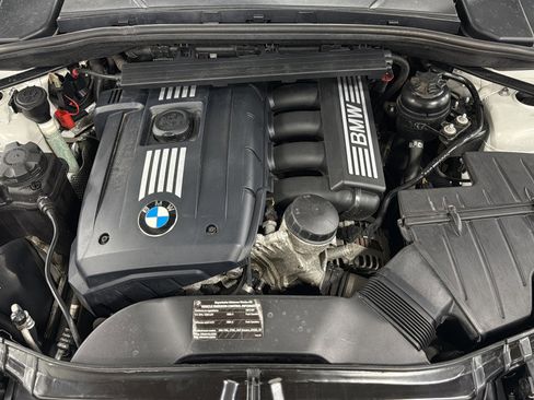 Used 2013 BMW 128i Convertible image 38