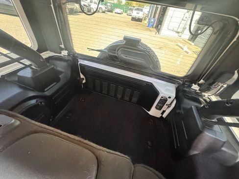 Used 2021 Jeep Wrangler Unlimited Sport AWD/4WD image 18