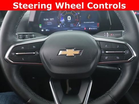 Used 2025 Chevrolet Equinox LT image 20