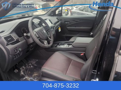 New 2026 Honda Ridgeline Black Edition image 13