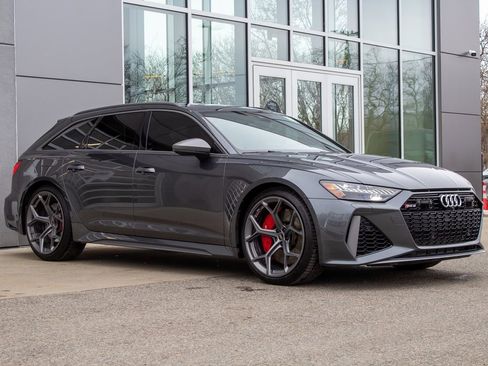 Used 2024 Audi RS 6 performance image 3