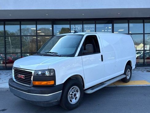Used 2024 GMC Savana 2500 w/ Driver Convenience Package image 1