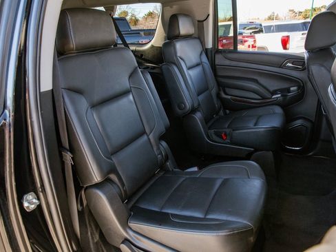 Used 2019 GMC Yukon XL SLT image 12