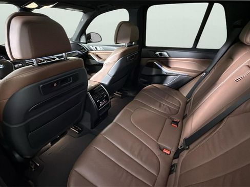 Used 2019 BMW X5 xDrive40i w/ Luxury Seating Package image 30