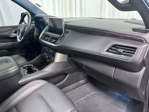 Used 2023 Chevrolet Suburban Z71 w/ Off-Road Capability Package image 26