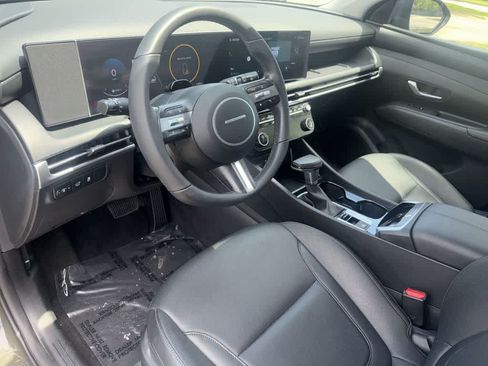 Used 2025 Hyundai Tucson SEL FWD image 13