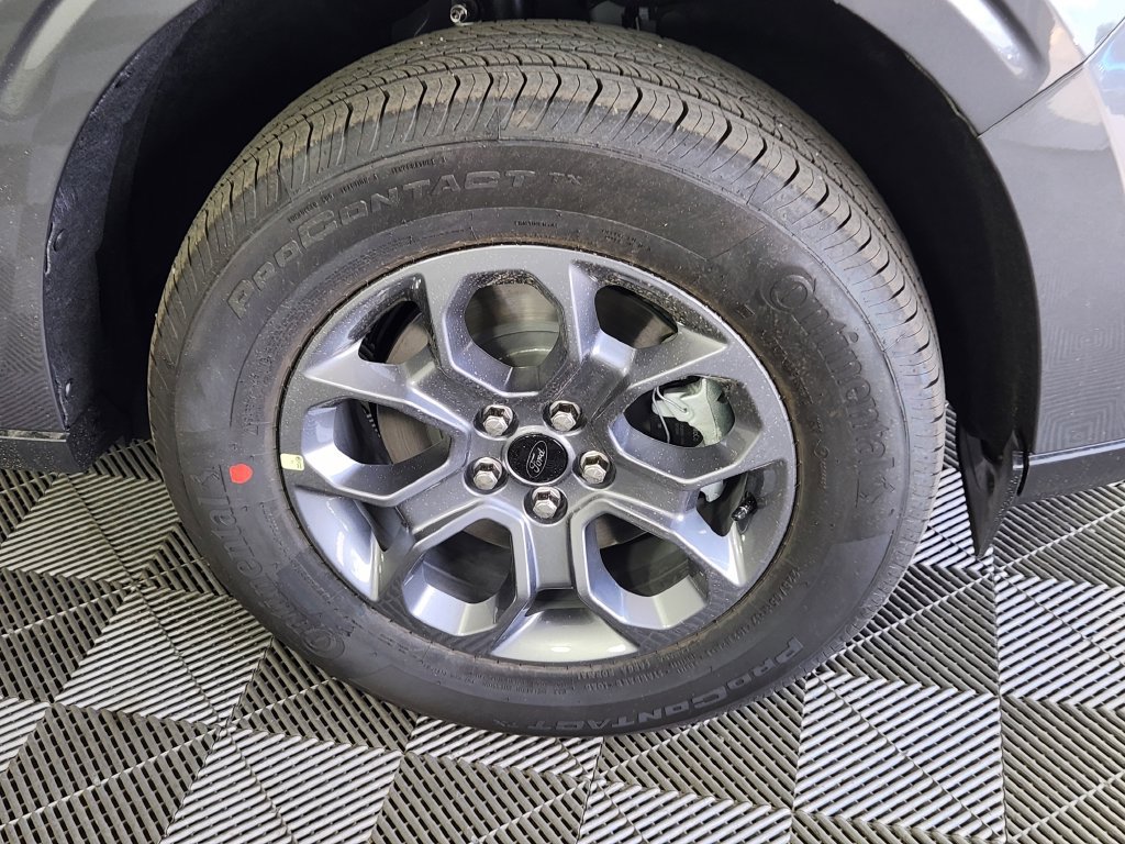 New 2026 Ford Maverick XLT w/ XLT Luxury Package FWD image 10