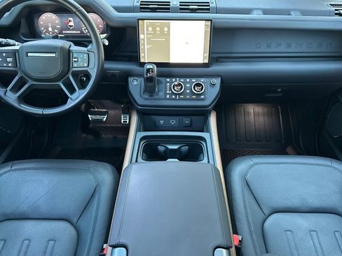Used 2023 Land Rover Defender 110 X AWD/4WD image 13
