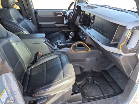 Used 2022 Ford Bronco Badlands w/ Sasquatch Package image 11