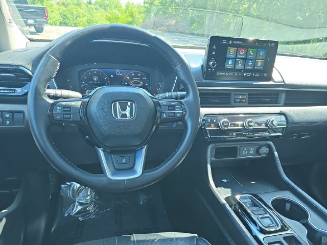 Used 2025 Honda Pilot Elite image 22