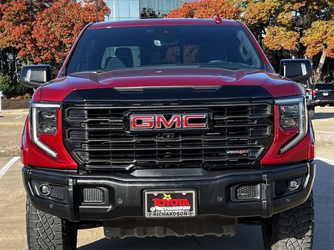 Used 2024 GMC Sierra 1500 AT4X image 7