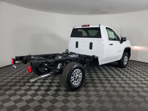 New 2026 Chevrolet Silverado 2500 W/T w/ WT Convenience Package RWD image 4