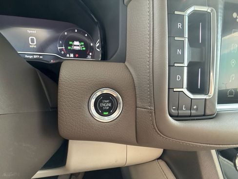 Certified 2023 GMC Yukon Denali image 23