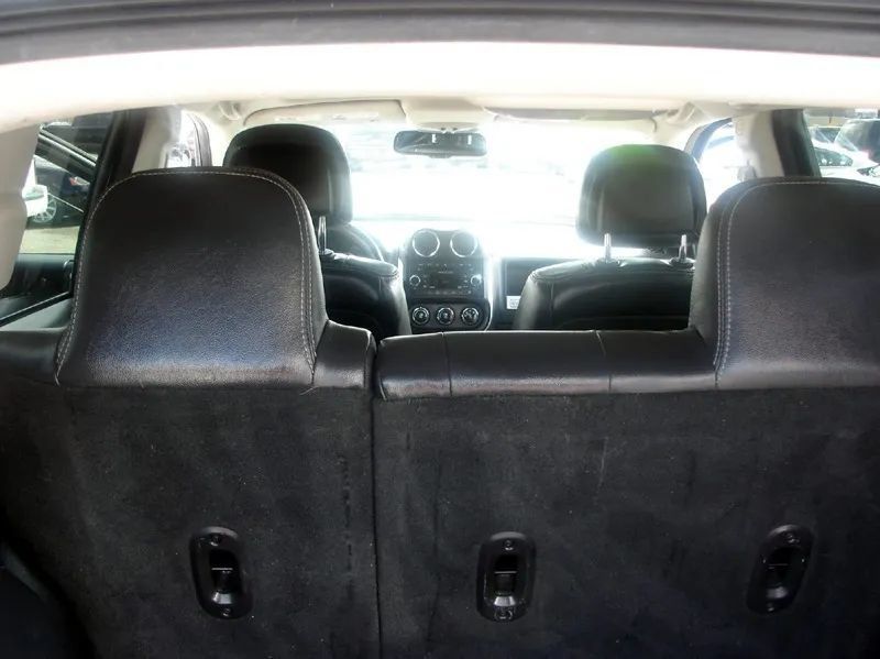 Used 2016 Jeep Compass High Altitude FWD image 20