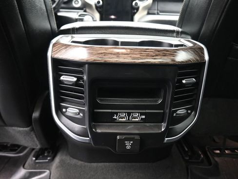 Used 2020 RAM 1500 Laramie image 40