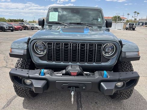 Used 2025 Jeep Wrangler Unlimited Rubicon 4xe AWD/4WD image 2