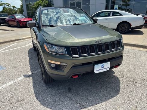Used 2019 Jeep Compass Trailhawk AWD/4WD image 8