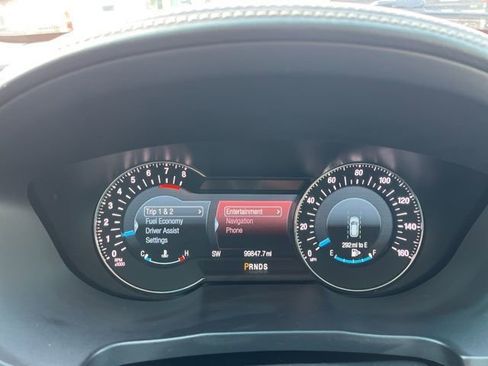 Used 2016 Ford Explorer Platinum image 36