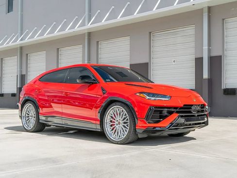 Used 2023 Lamborghini Urus S AWD/4WD image 7
