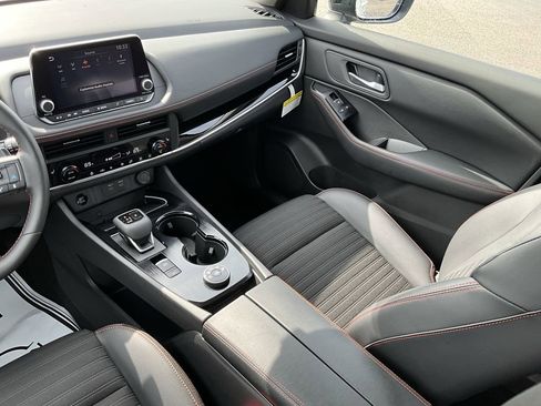 Certified 2025 Nissan Rogue SV w/ Rock Creek Premium Package image 31