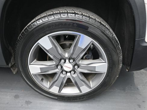 Used 2018 GMC Acadia SLT image 20