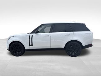 New 2026 Land Rover Range Rover SE video 2