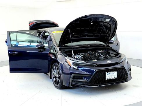 Certified 2023 Toyota Corolla SE w/ SE Premium Package FWD image 9