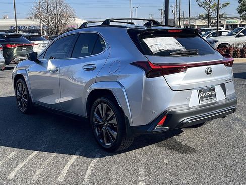 New 2025 Lexus UX 300h FWD image 4