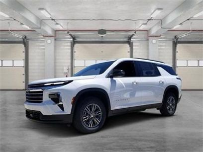 New 2025 Chevrolet Traverse LT