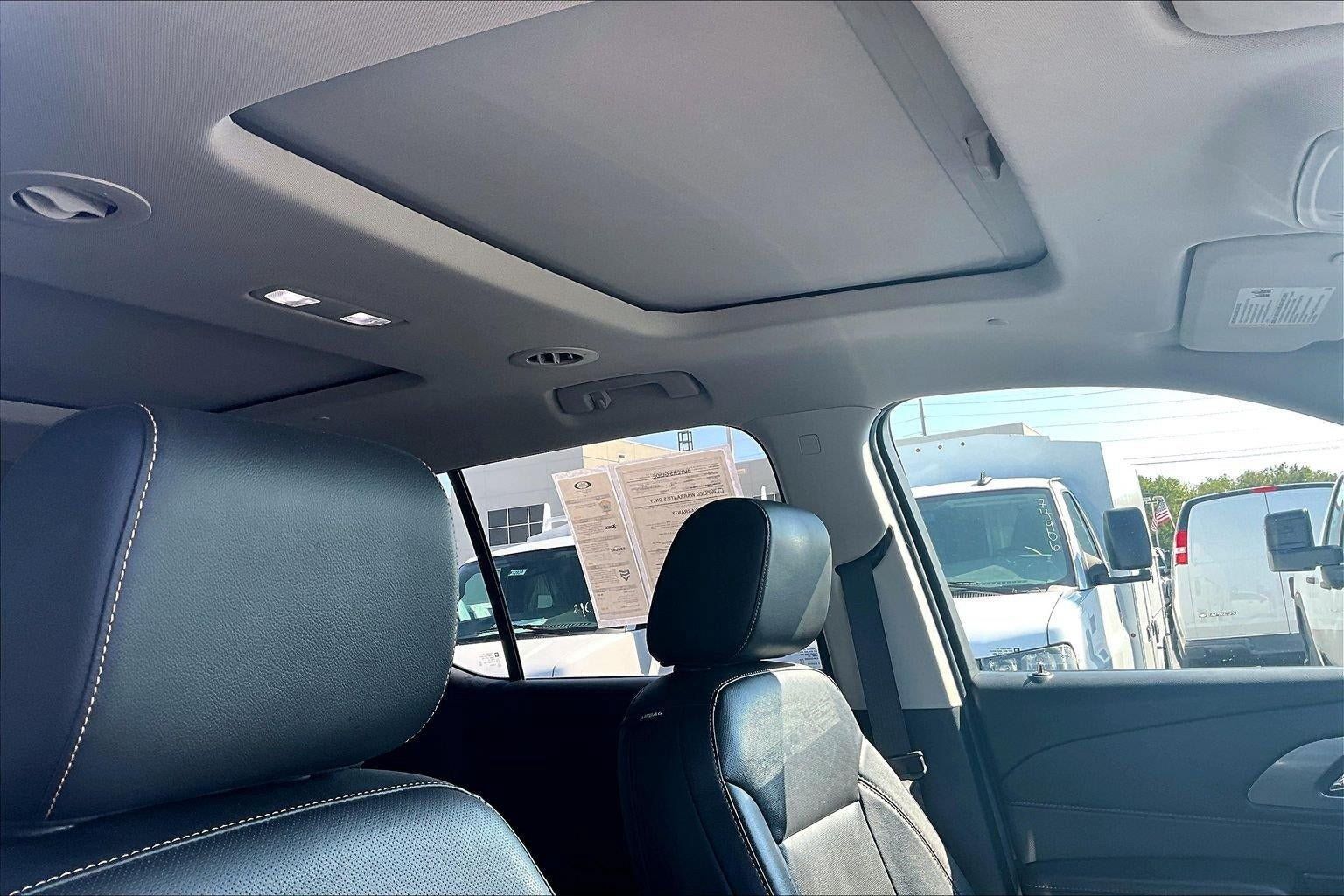 Used 2019 Chevrolet Traverse Premier w/ Redline Edition AWD/4WD image 30