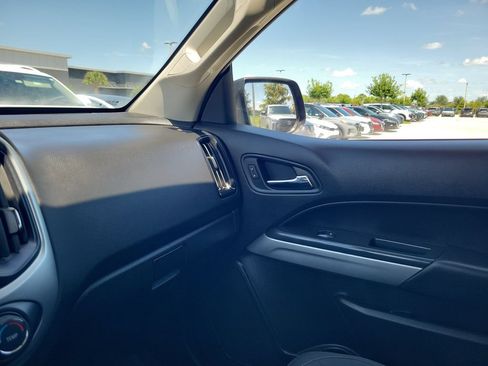 Used 2020 Chevrolet Colorado LT w/ LT Convenience Package RWD image 27