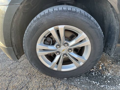 Used 2013 Chevrolet Equinox LS FWD image 16