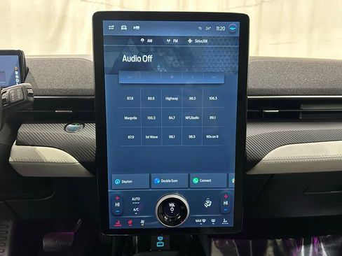 Used 2023 Ford Mustang Mach-E Premium image 19