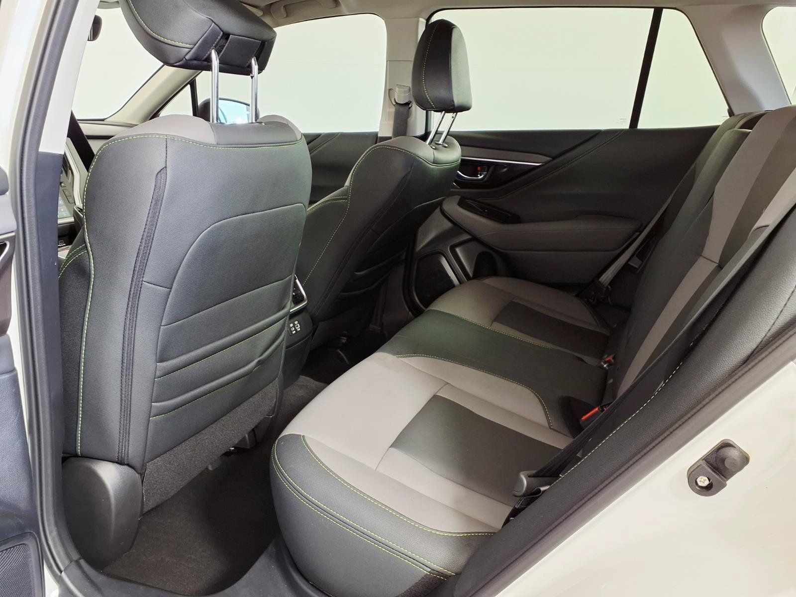 Used 2024 Subaru Outback Onyx Edition AWD/4WD image 10