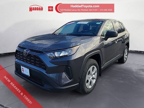 Certified 2022 Toyota RAV4 LE image 1