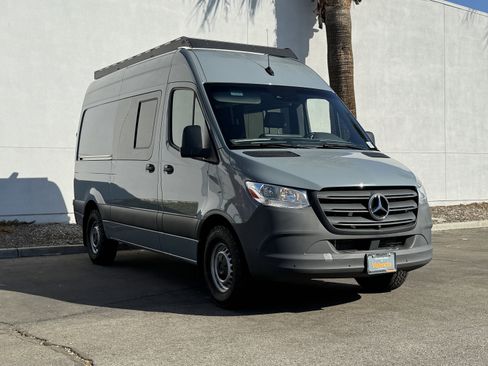 Used 2023 Mercedes-Benz Sprinter 2500 image 6