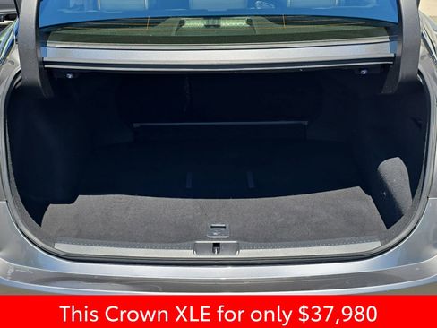 Used 2026 Toyota Crown AWD/4WD image 18