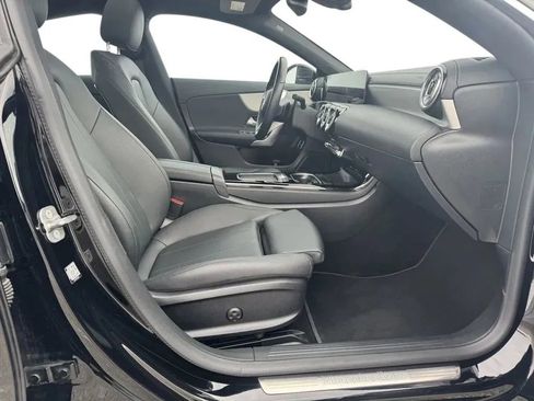 Used 2025 Mercedes-Benz CLA 250 4MATIC image 14