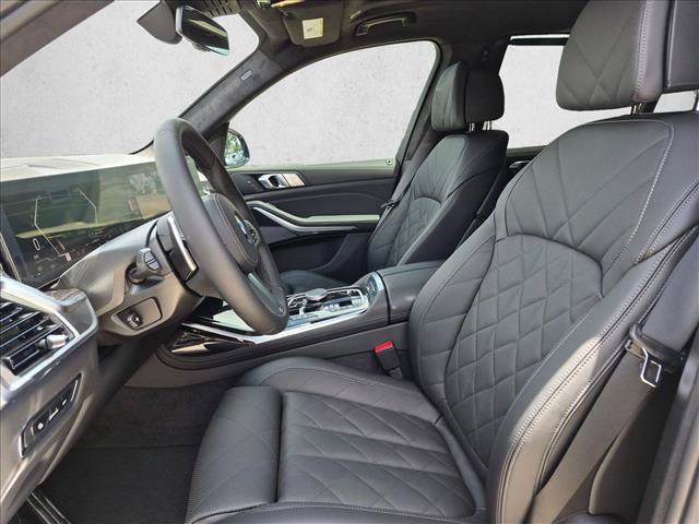 New 2027 BMW X7 xDrive40i w/ M Sport Package AWD/4WD image 4