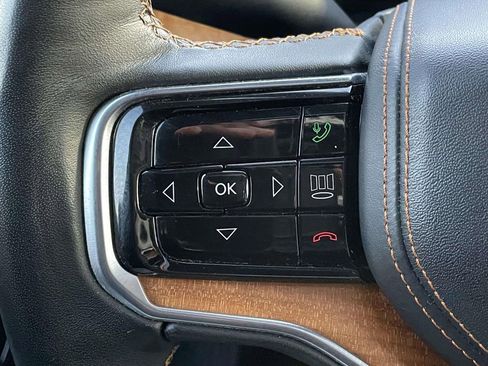 Used 2024 Jeep Grand Wagoneer L Series III image 11